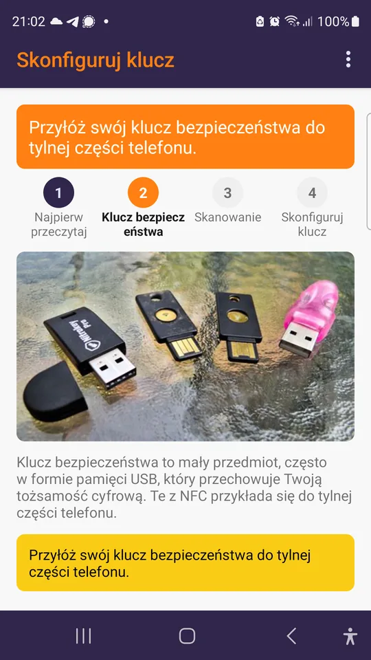 Konfiguracja klucza: przyłóż go do tylnej części telefonu.